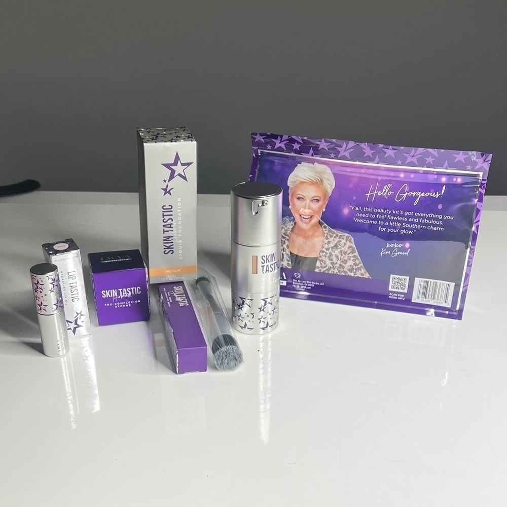 LWYA BY KIM GRAVEL Skintastic Foundation & Lipbloss 4pc Set - New Unused